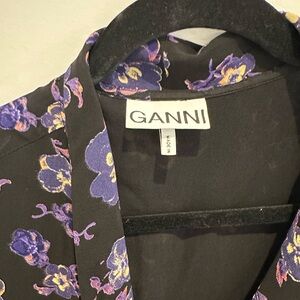 GANNI wrap dress. Size 40. Black with floral detail